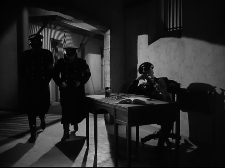 The Invisible Agent (1942)