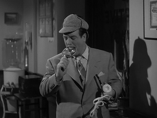 Bud Abbott and Lou Costello Meet the Invisible Man (1951)